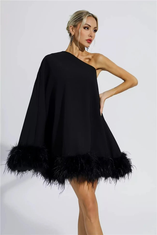 Embrace Your Inner Goddess: Bella Feather Dress L / White Embrace Your Inner Goddess: Bella Feather Dress L / White